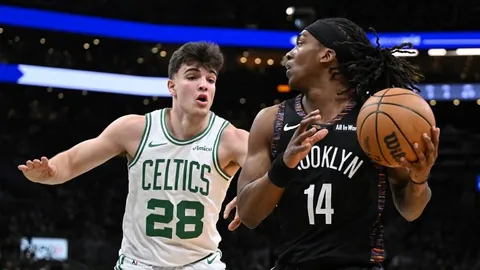 巴塞豪资中场引援遇阻，半程恐沦为免费球员？足球转会资讯